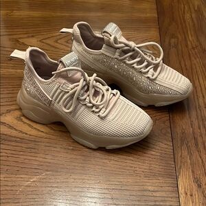 Steve Madden Beige Bedazzled‎ Sneakers, size 8